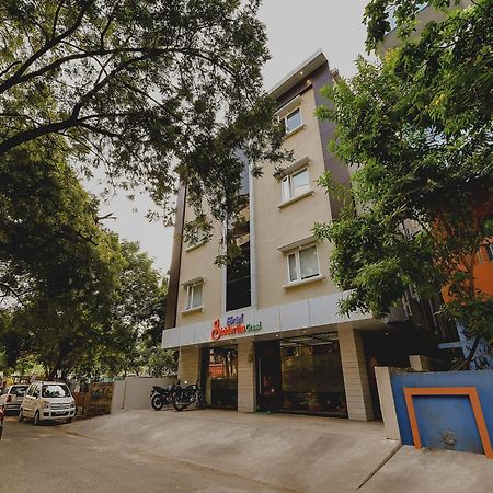 Hotel Super Capital O Siddartha Grand Vijayawāda Exterior foto